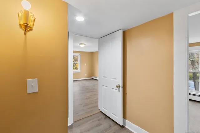 $2,100 | 1701 Farmington Avenue, Farmington, CT 06085