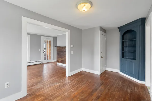 $2,100 | 1701 Farmington Avenue, Farmington, CT 06085