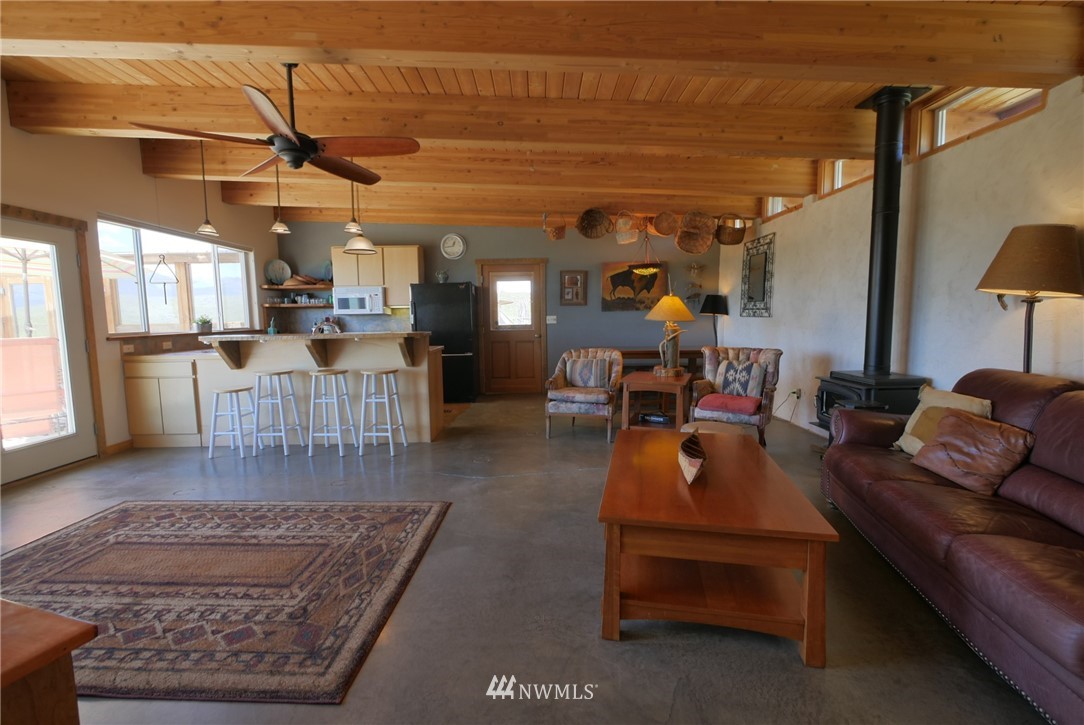 33 Chewuch Heights Road Winthrop, WA 98862 - Photo 3 of 25 Gallery Image 3