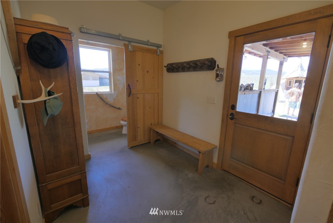 33 Chewuch Heights Road Winthrop, WA 98862 - Photo 7 of 25 Gallery Image 7