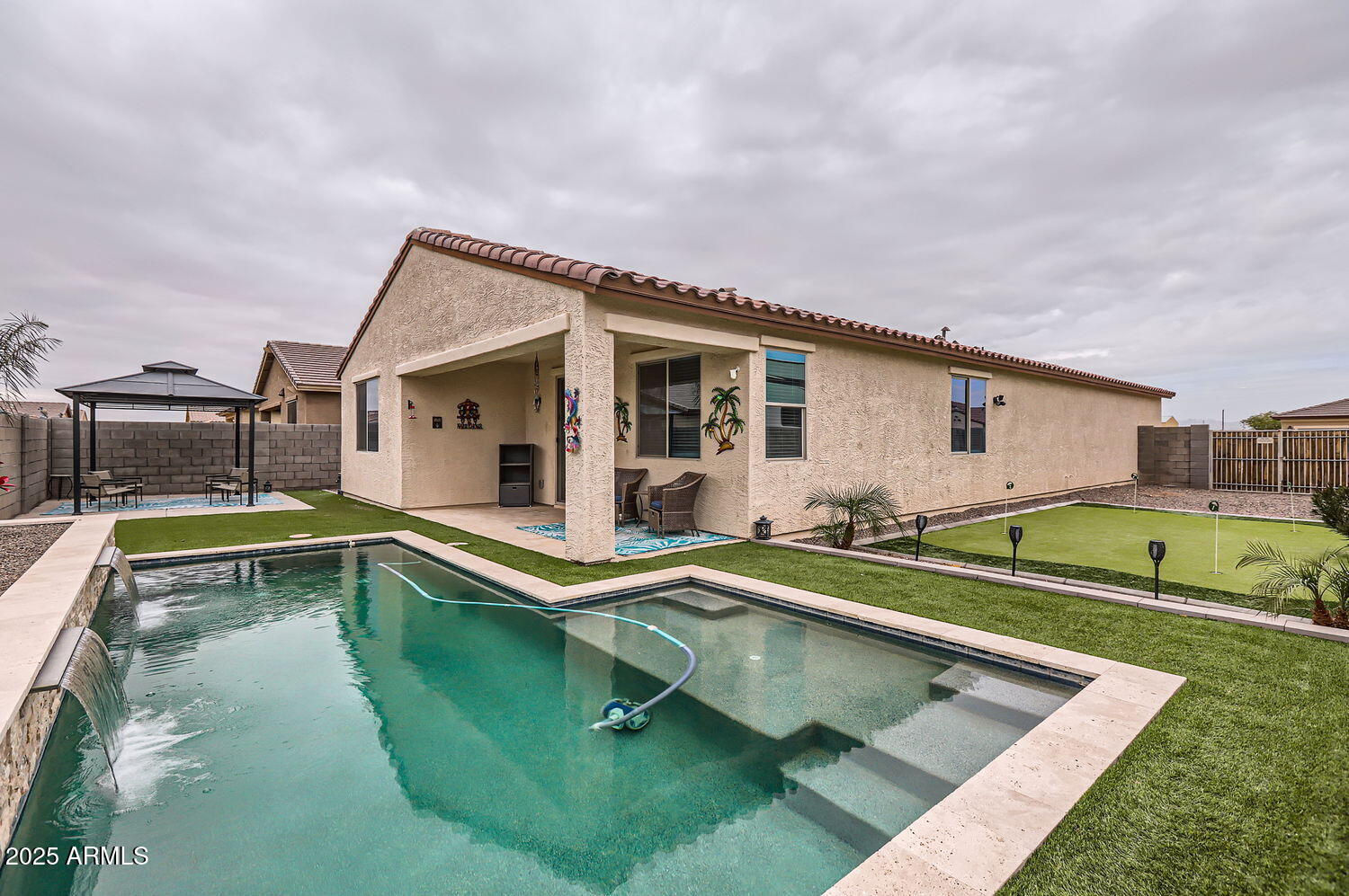 18625 West Williams Road Surprise, AZ 85387 - Photo 2 of 27 18625 W Williams Rd - Web Quality - 027