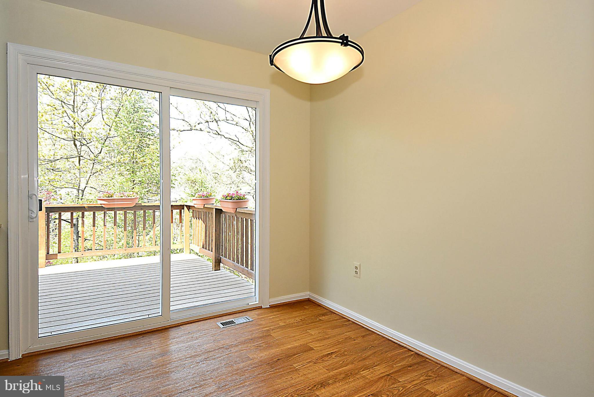 10848 Douglas Avenue Silver Spring, MD 20902 - Photo 11 of 30 Breakfast room