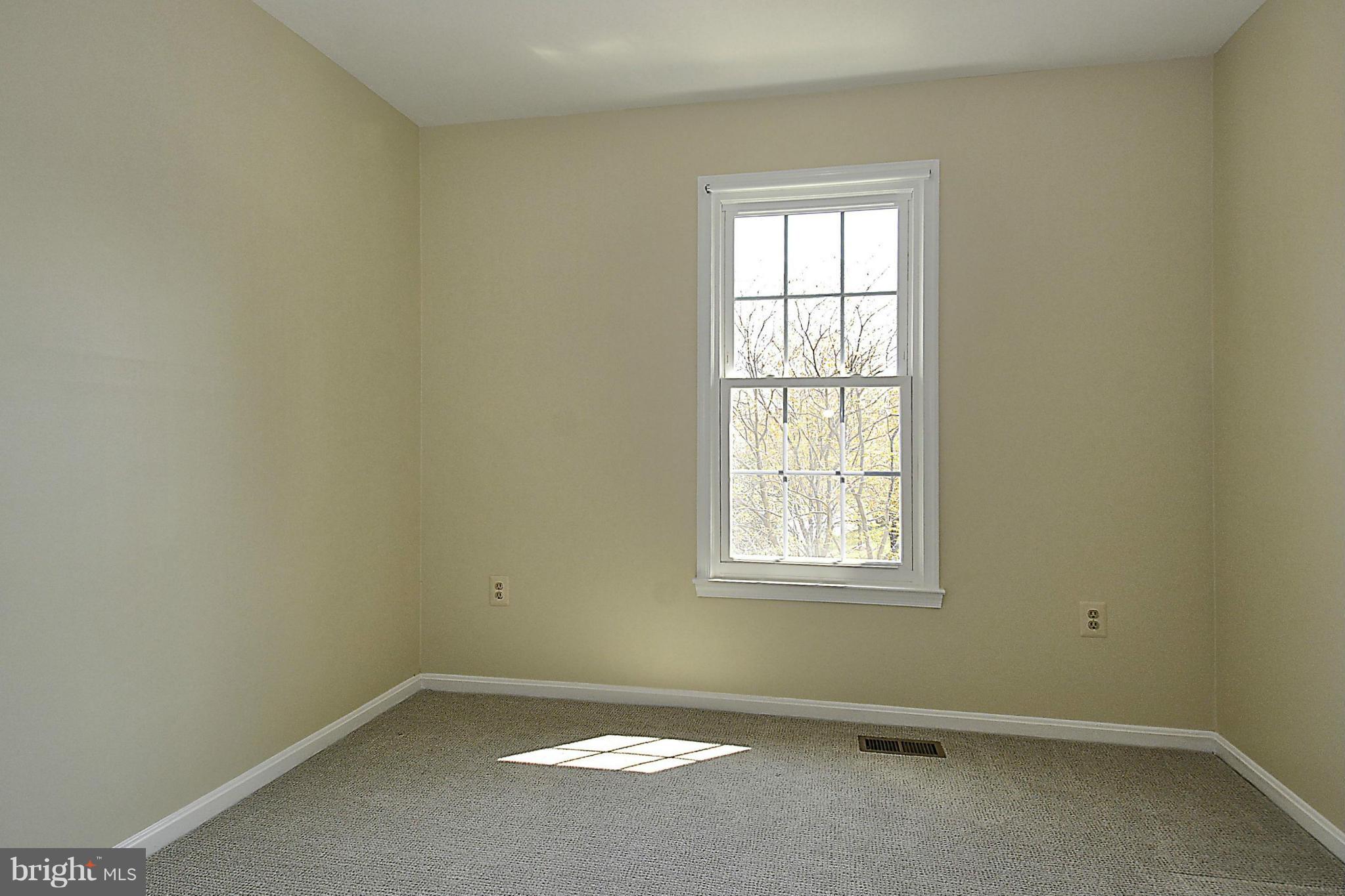 10848 Douglas Avenue Silver Spring, MD 20902 - Photo 20 of 30 Bedroom 3
