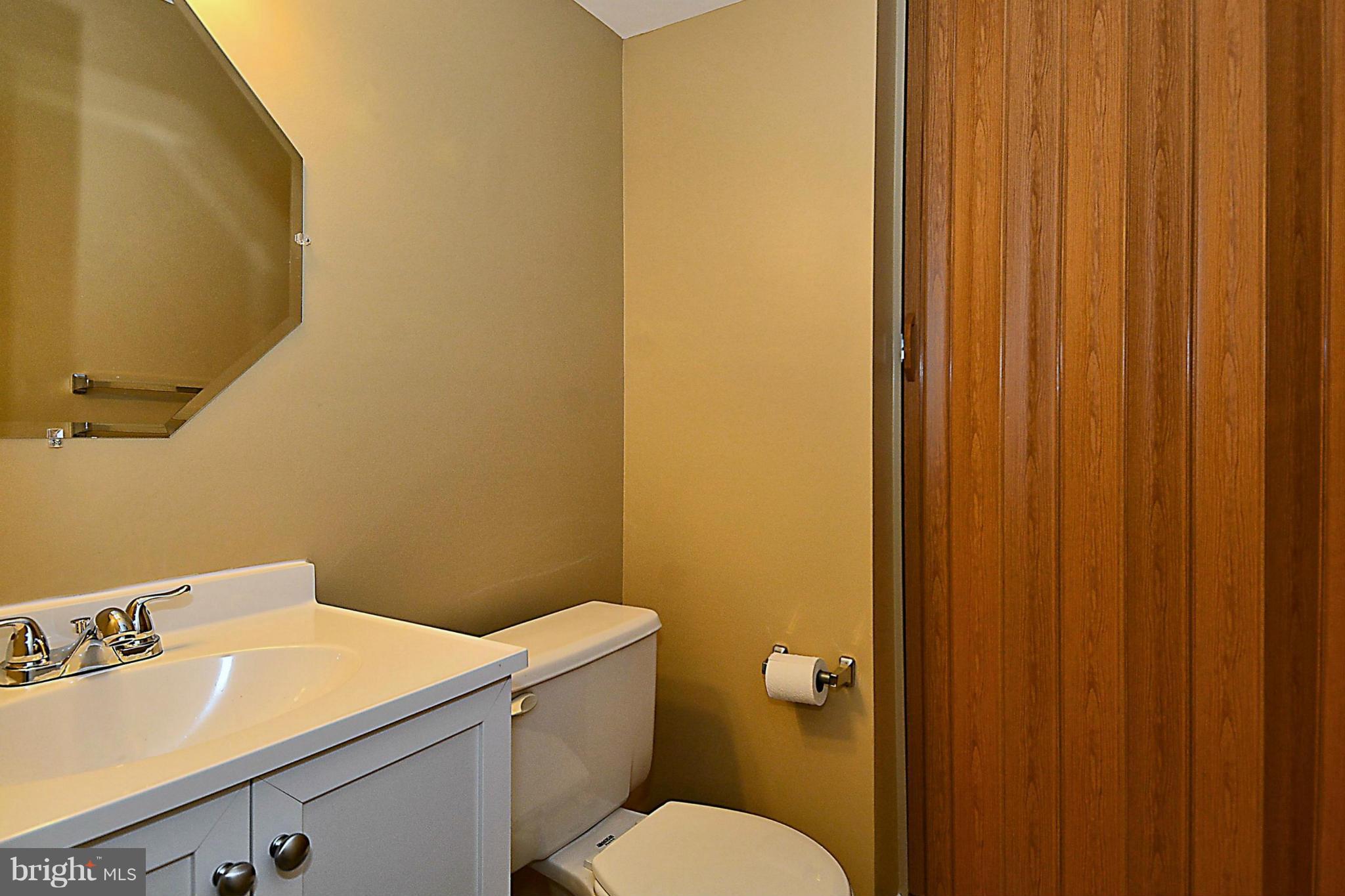 10848 Douglas Avenue Silver Spring, MD 20902 - Photo 25 of 30 Lower level powder room (space for shower)