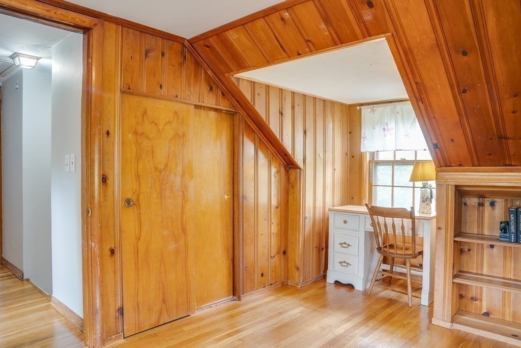 35 Brooksbie Road Bedford, MA 01730 - Photo 15 of 26 Gallery Image 15