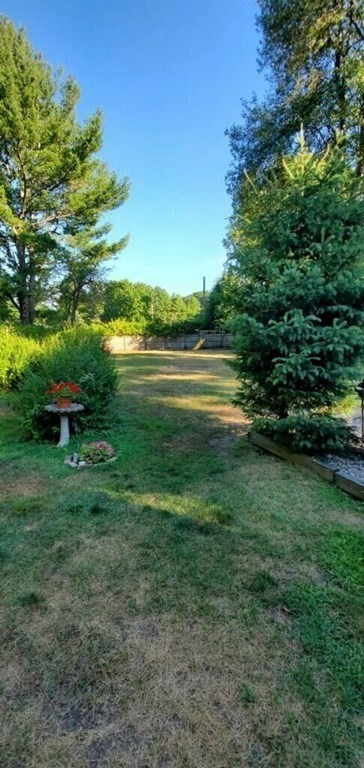 35 Brooksbie Road Bedford, MA 01730 - Photo 23 of 26 Gallery Image 23