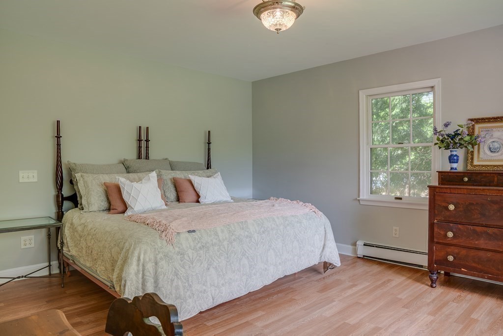 35 Brooksbie Road Bedford, MA 01730 - Photo 10 of 26 Gallery Image 10