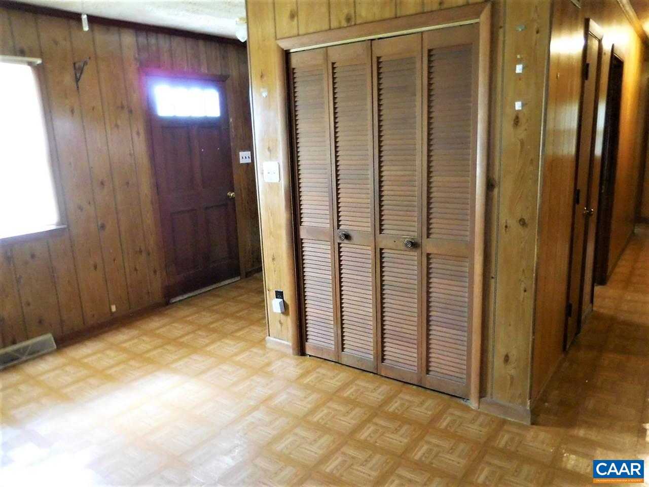 587 Richmond Road Keswick, VA 22947 - Photo 14 of 25 Gallery Image 14