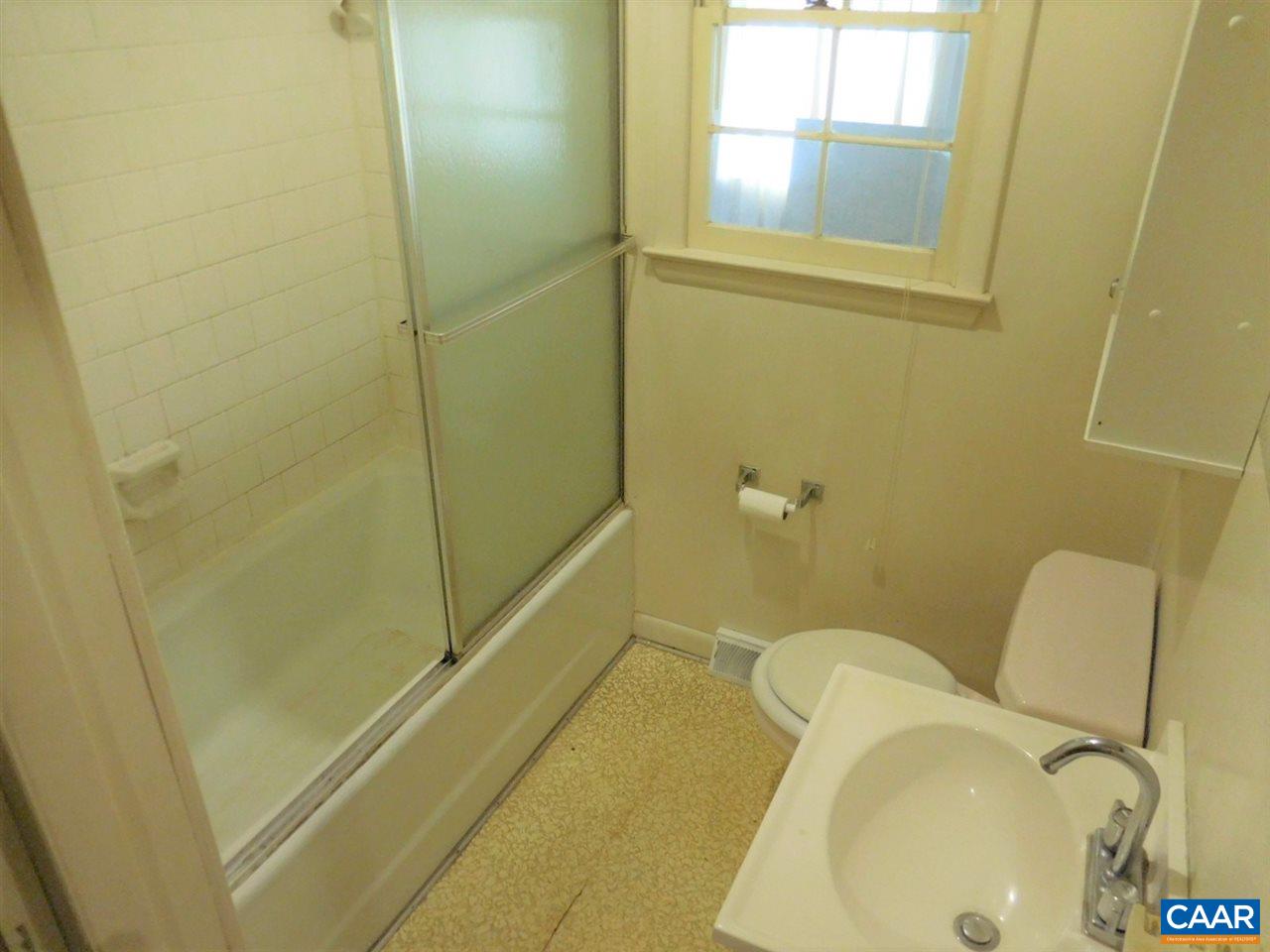587 Richmond Road Keswick, VA 22947 - Photo 17 of 25 Gallery Image 17