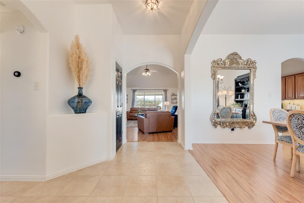 246 Meadow Ridge Circle Royse City, TX 75189 - Photo 4 of 24