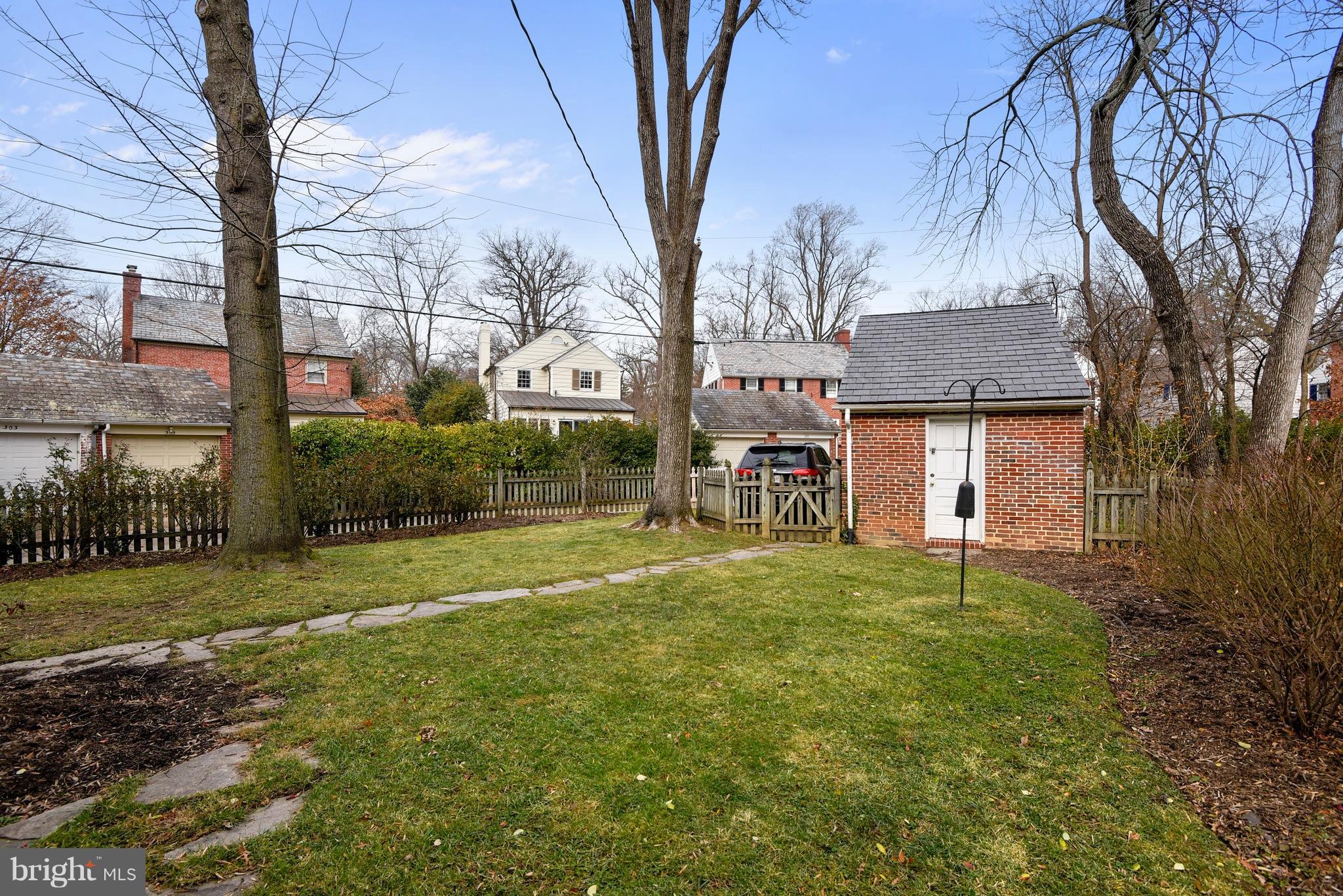 304 Paddington Road Baltimore, MD 21212 - Photo 22 of 30 View from Patio Area