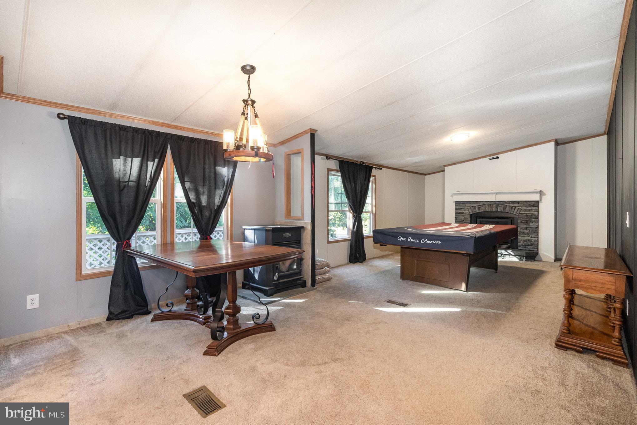 27 Helena Lane Carlisle, PA 17015 - Photo 5 of 32 Gallery Image 5