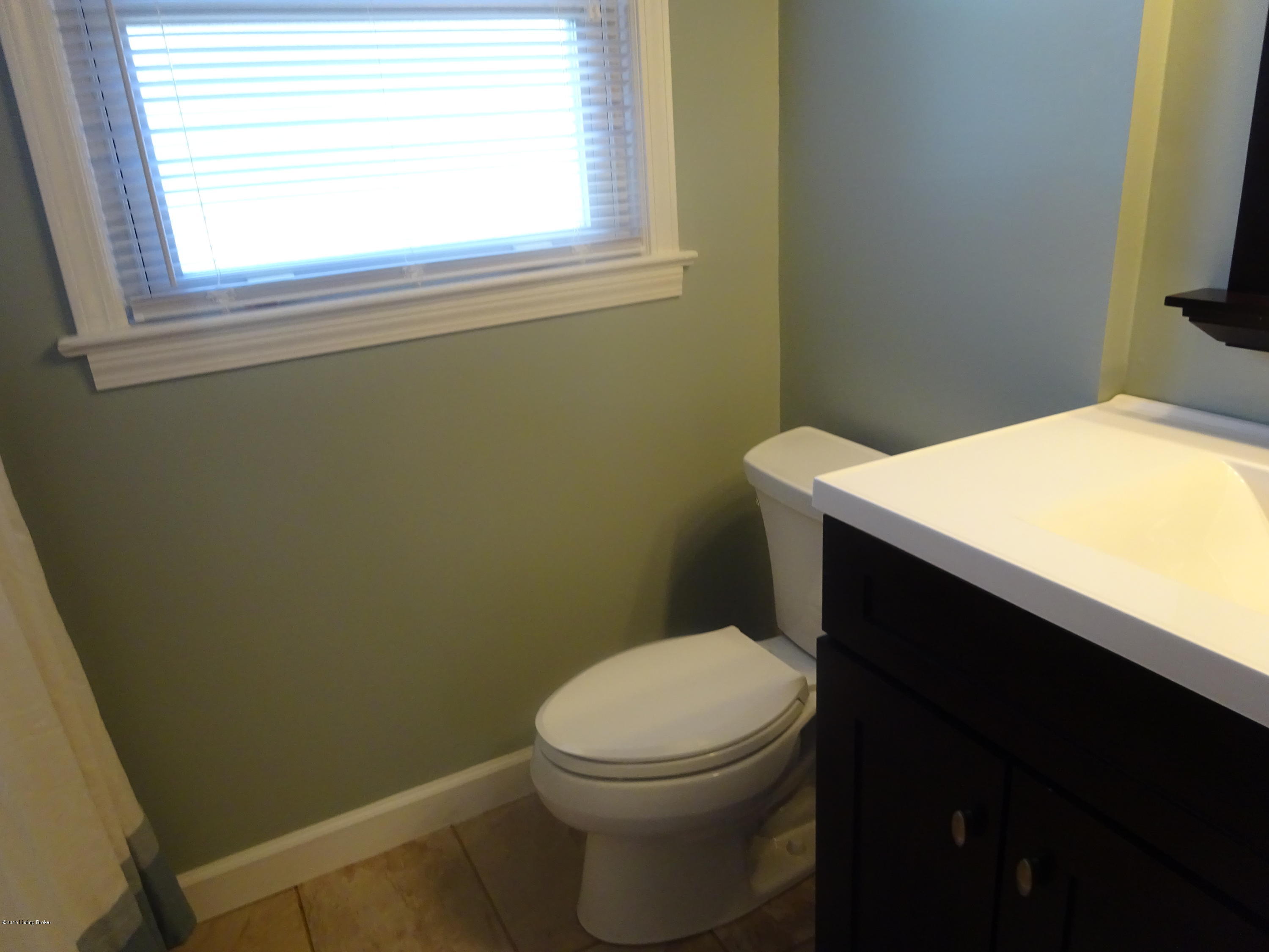 3753 Rouge Way Louisville, KY 40218 - Photo 22 of 28 229
