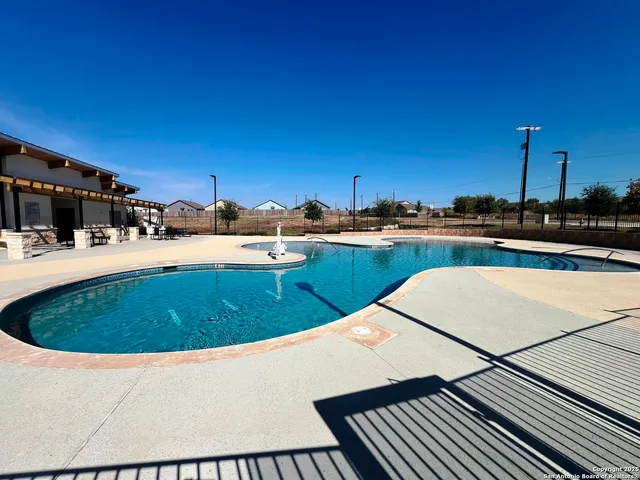 $1,595 | 9019 Lunar Cove, San Antonio, TX 78252