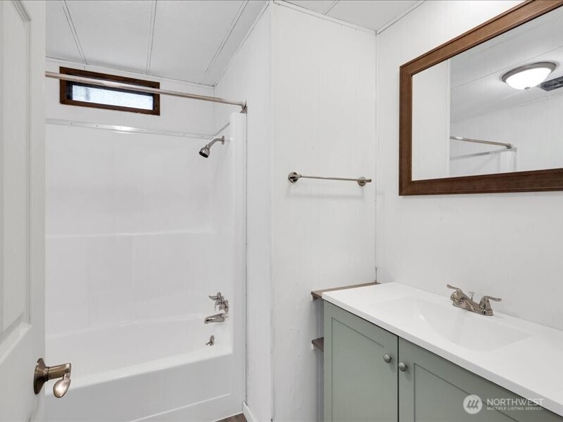 15430 Southeast 116th Street Renton, WA 98059 - Photo 21 of 40