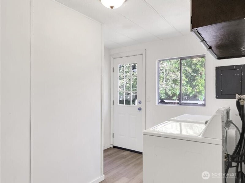 15430 Southeast 116th Street Renton, WA 98059 - Photo 23 of 40