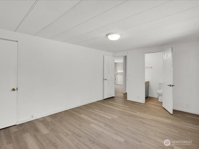 15430 Southeast 116th Street Renton, WA 98059 - Photo 30 of 40