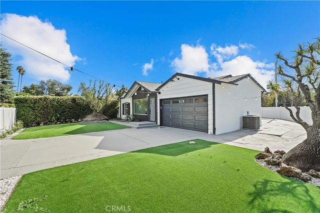 $1,329,000 | 11330 Blix Street, North Hollywood, CA 91602