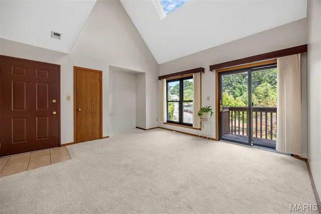 $225,000 | 5162 Hollow Wood Court, Unit D, St. Louis, MO 63128