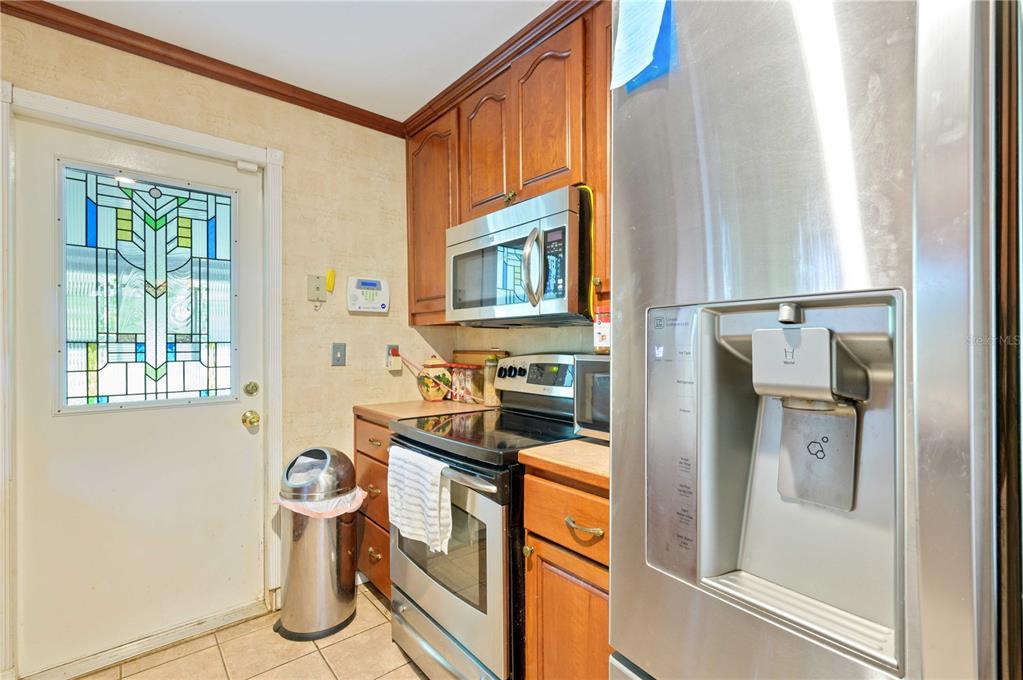 33546 Chancey Road Wesley Chapel, FL 33543 - Photo 8 of 43 Gallery Image 8