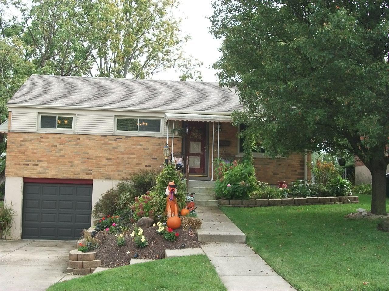 2220 Townhill Road Cincinnati, OH 45238 - Photo 2 of 24 Gallery Image 2
