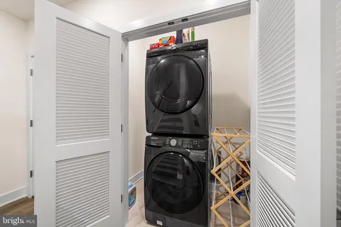 $560,000 | 1115 North American Street, Unit E7, Philadelphia, PA 19123