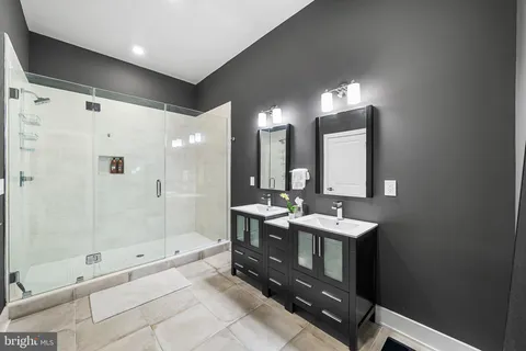 $560,000 | 1115 North American Street, Unit E7, Philadelphia, PA 19123