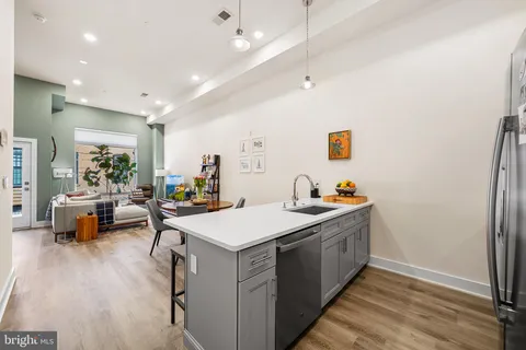 $560,000 | 1115 North American Street, Unit E7, Philadelphia, PA 19123