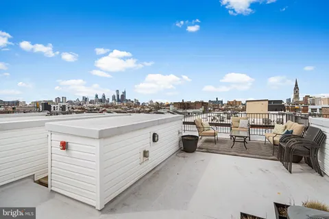 $560,000 | 1115 North American Street, Unit E7, Philadelphia, PA 19123