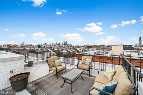 $560,000 | 1115 North American Street, Unit E7, Philadelphia, PA 19123
