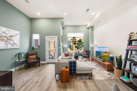 $560,000 | 1115 North American Street, Unit E7, Philadelphia, PA 19123