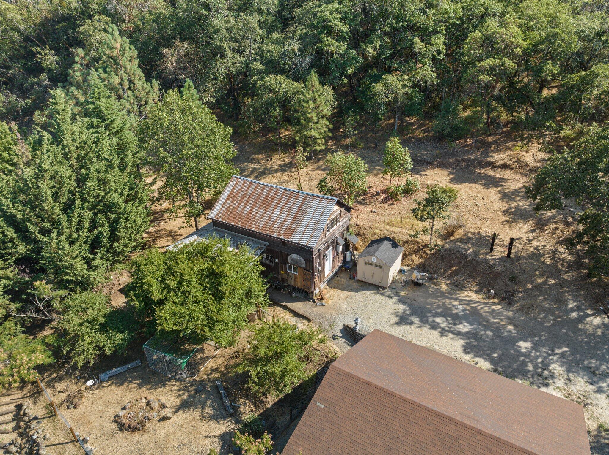 4851 Old Stage Road Central Point, OR 97502 - Photo 36 of 65 5-web-or-mls-DJI_0276