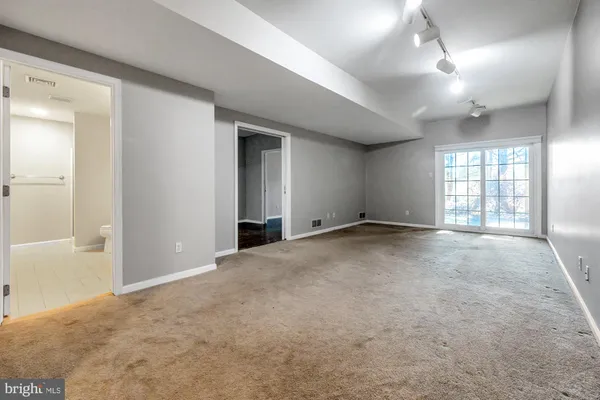 $3,800 | 424 West Village Lane, Unit 424, Chadds Ford, PA 19317