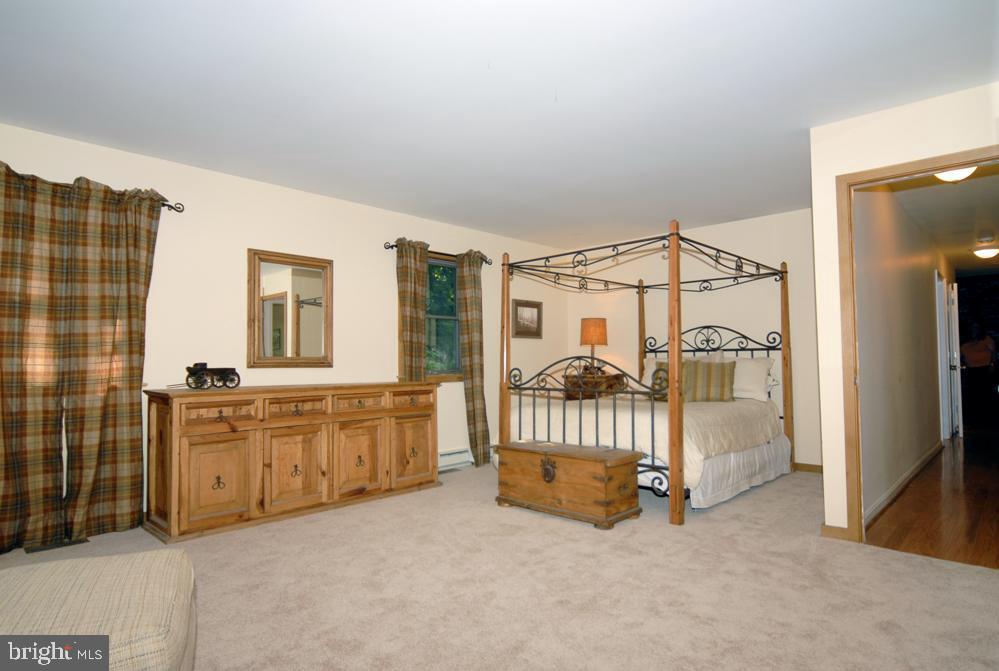2283 Laurel Ridge Road Narvon, PA 17555 - Photo 9 of 24 Gallery Image 9