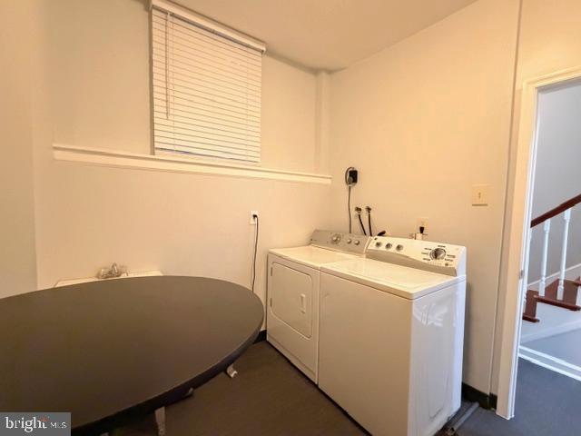 5915 Kingsford Road, Unit 365 Springfield, VA 22152 - Photo 22 of 28 a room with a bed and a table