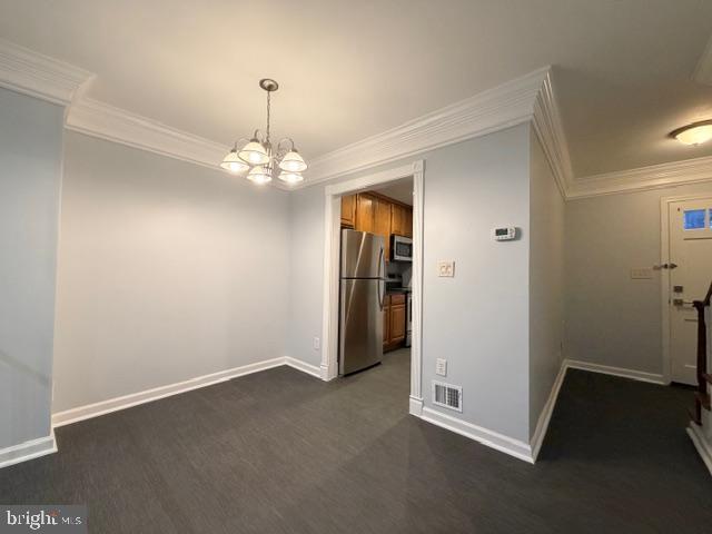 5915 Kingsford Road, Unit 365 Springfield, VA 22152 - Photo 6 of 28 a view of a chandelier in big room and chandelier fan