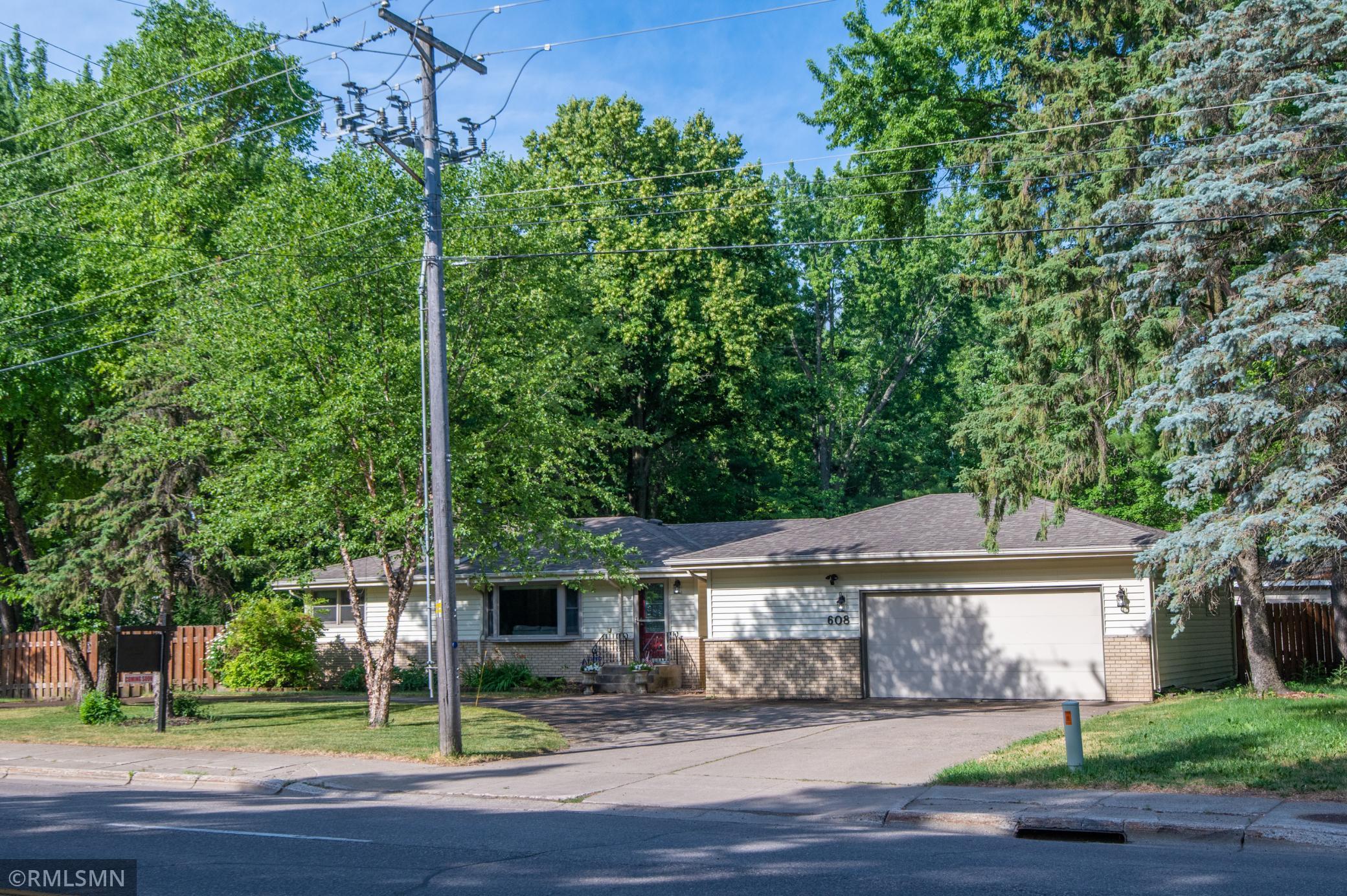 608 Plymouth Road Minnetonka, MN 55305 - Photo 1 of 1 Gallery Image 1