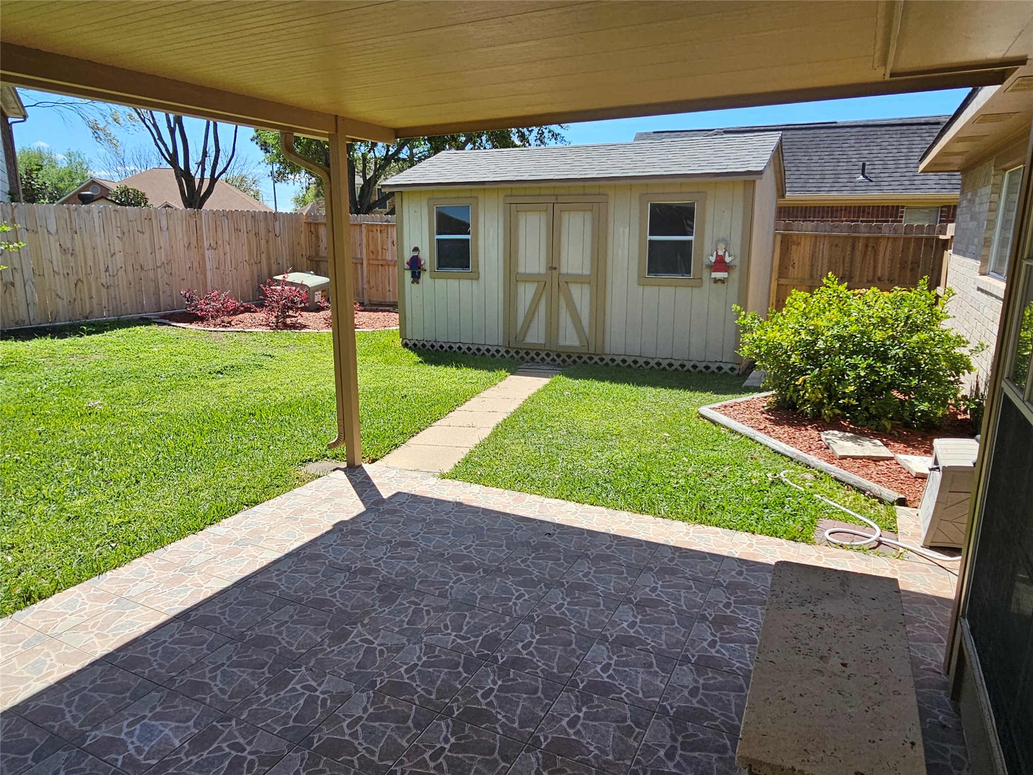 9506 Rustic Gate Road La Porte, TX 77571 - Photo 14 of 16