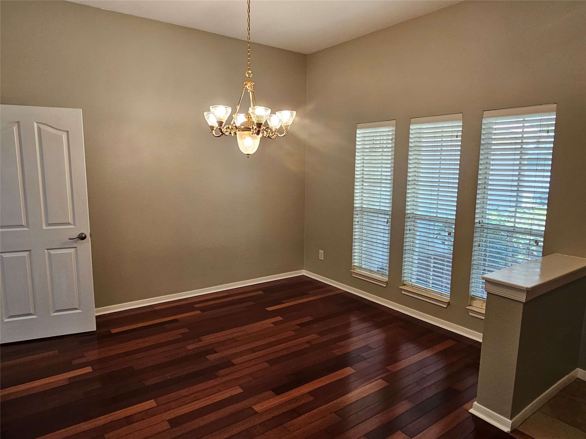 9506 Rustic Gate Road La Porte, TX 77571 - Photo 2 of 16