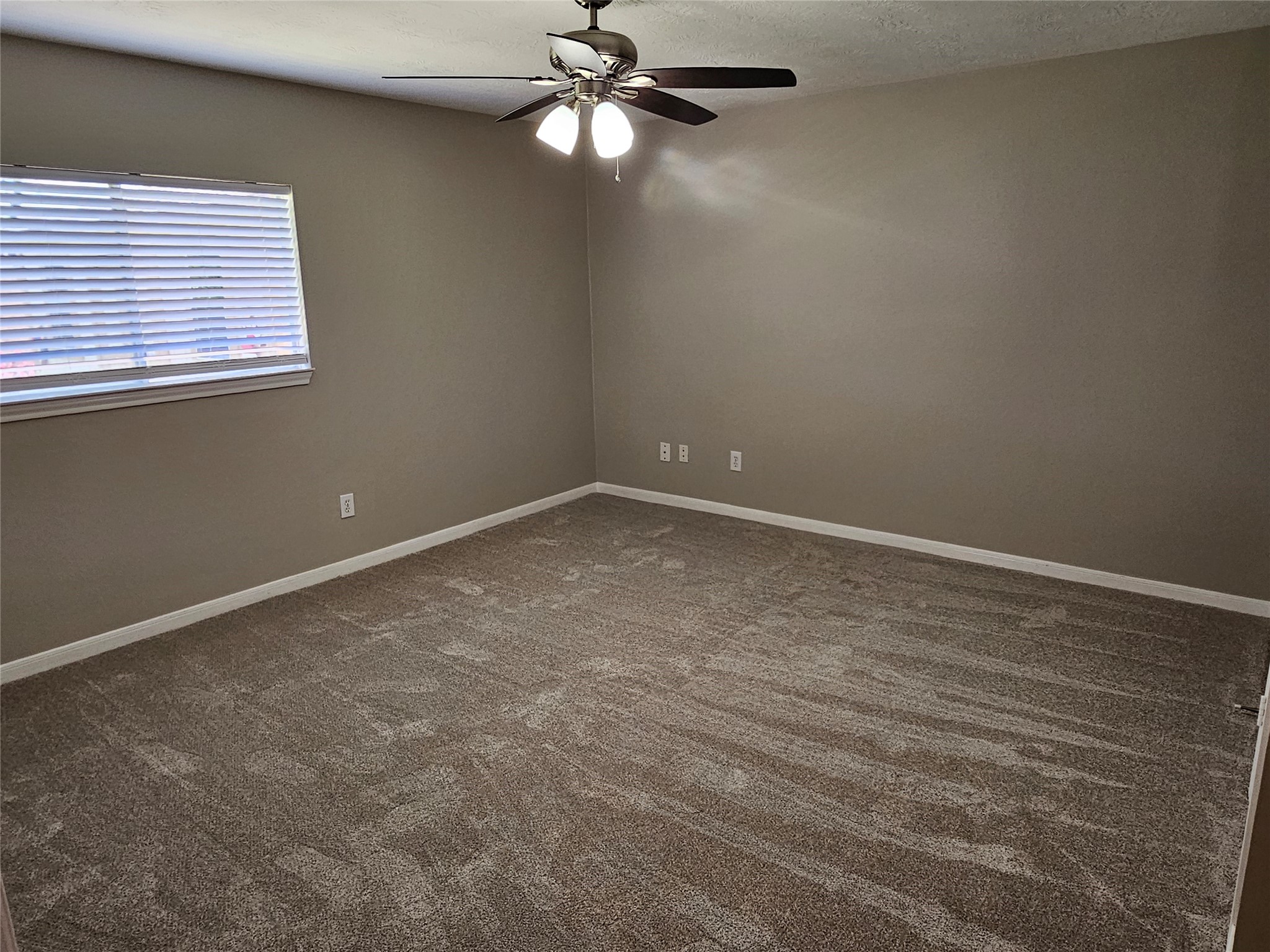 9506 Rustic Gate Road La Porte, TX 77571 - Photo 10 of 16