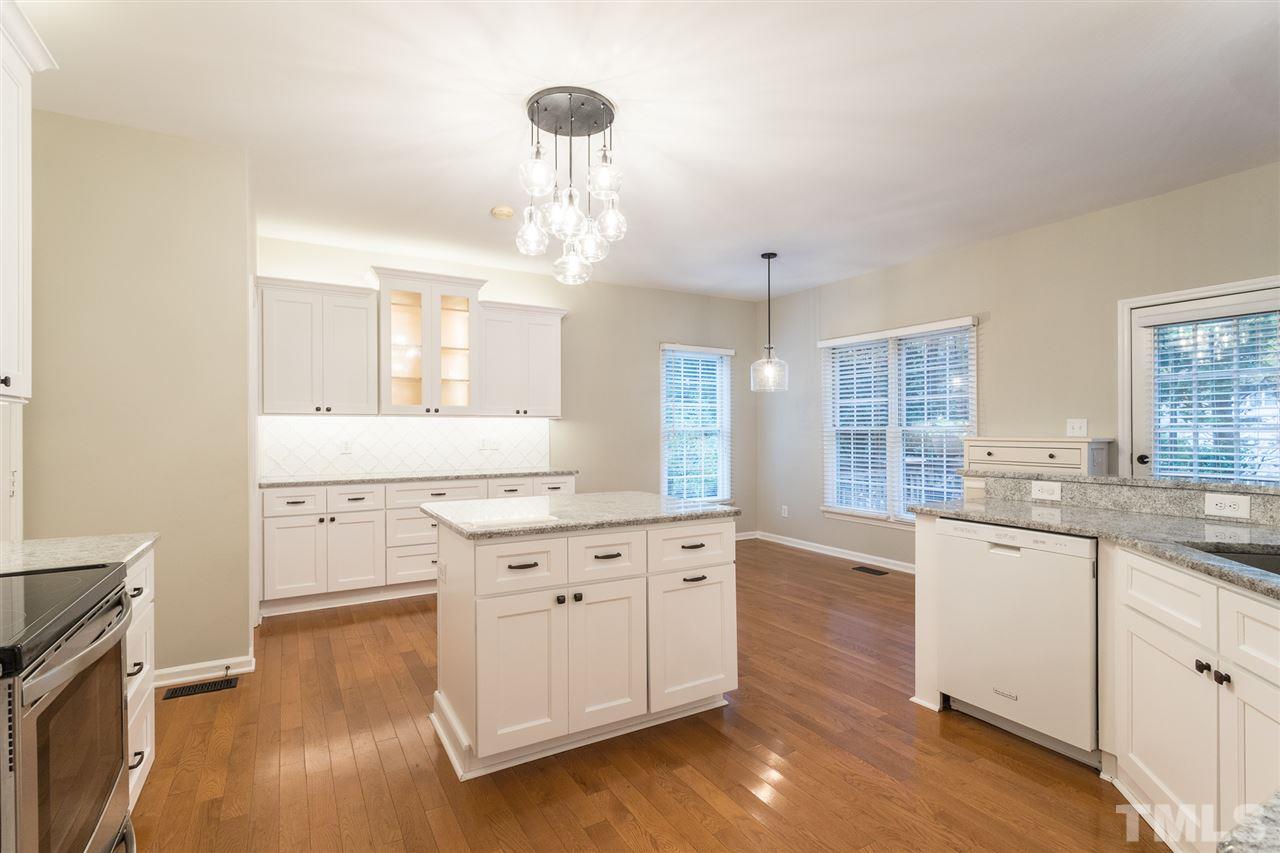 5216 Fairmead Circle Raleigh, NC 27613 - Photo 6 of 27