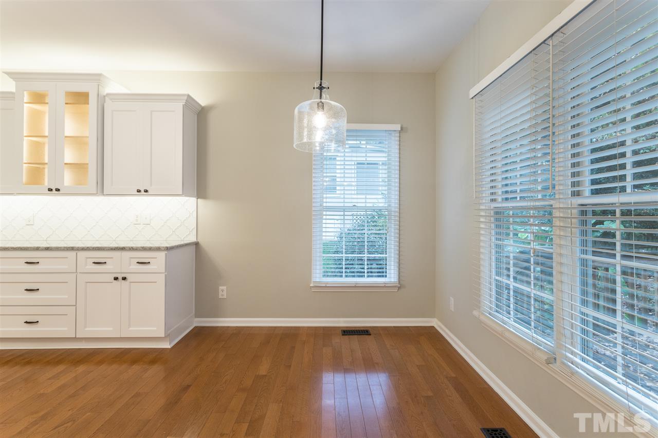 5216 Fairmead Circle Raleigh, NC 27613 - Photo 7 of 27