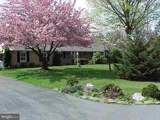4254 Appletree Road Harrisburg, PA 17110 - Photo 1 of 5 Gallery Image 1