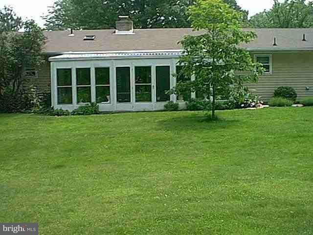 4254 Appletree Road Harrisburg, PA 17110 - Photo 2 of 5 Gallery Image 2