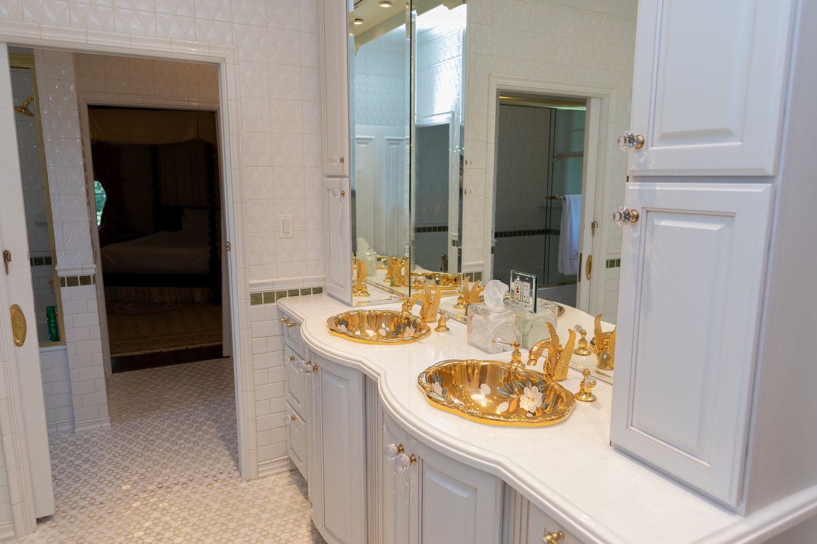 201 Scottswood Road Riverside, IL 60546 - Photo 43 of 75