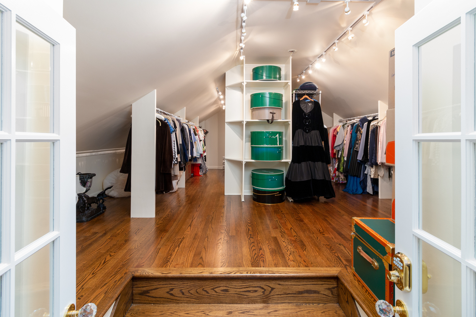 201 Scottswood Road Riverside, IL 60546 - Photo 63 of 75