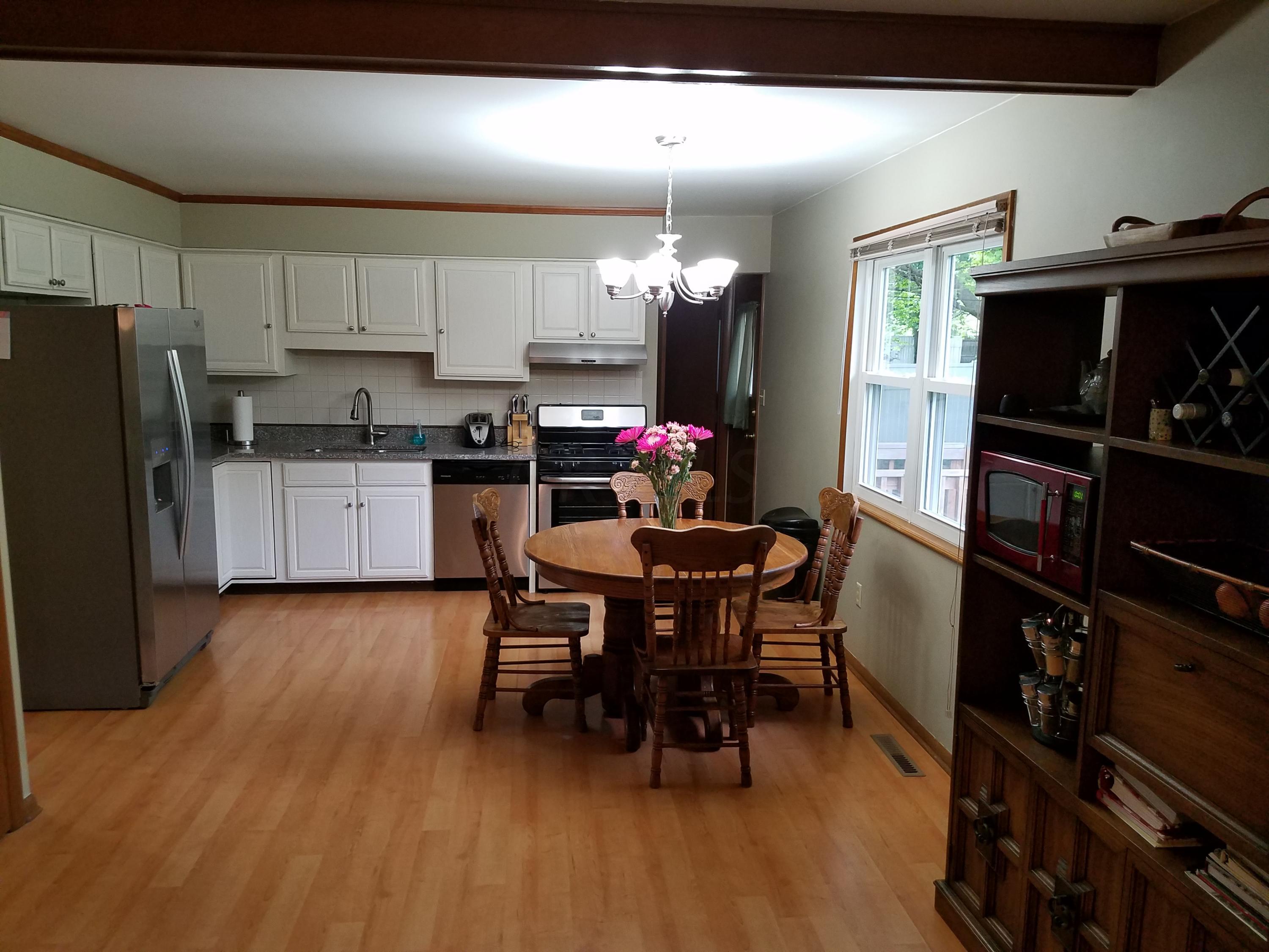320 Drakewood Road Westerville, OH 43081 - Photo 8 of 22 Gallery Image 8