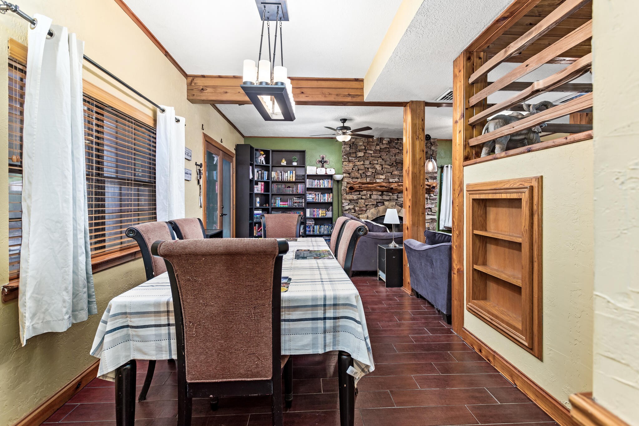134 Sherwood Trail Silsbee, TX 77656 - Photo 14 of 41 a dining room with furniture and wooden floor