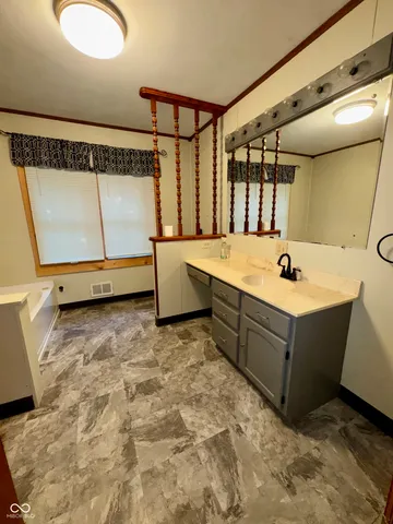 $150,000 | 606 North Mill Street, Veedersburg, IN 47987