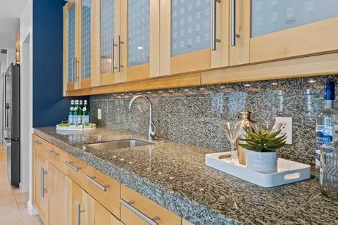 a close view of sink and tap